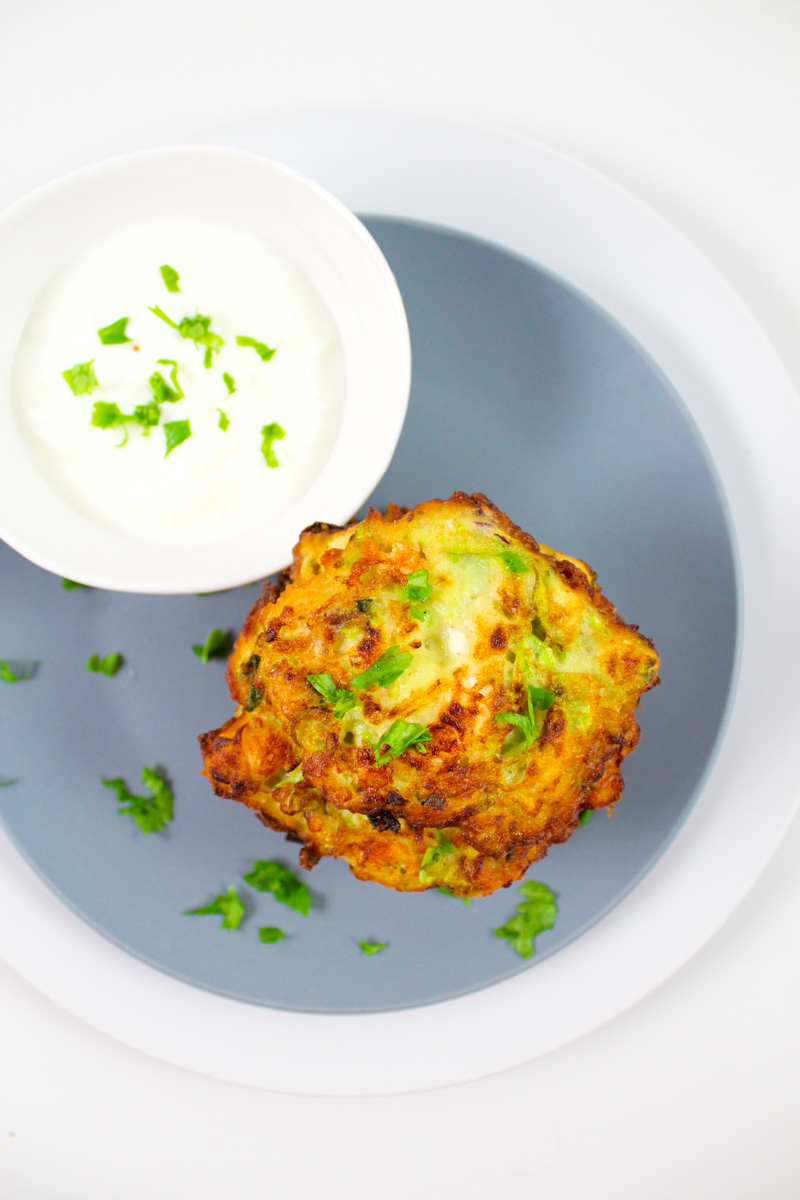 These delicious zucchini fritters are crispy on the outside and moist on the inside. A quick and easy meal that never gets old.